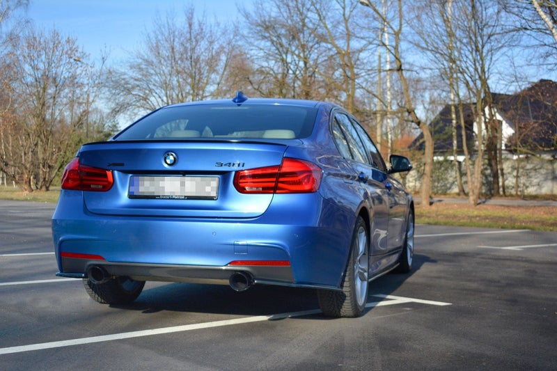 BMW F30 11-18 M-Sport takapuskurin kiilt&auml;v&auml;n mustat sivupalat / levikkeet Maxton Design
