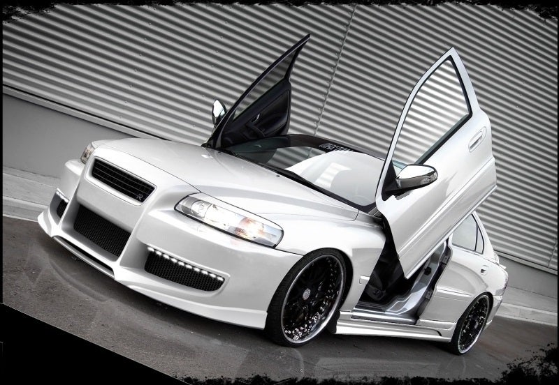 Volvo V70 MK II S60 00-07 tuning etupuskuri